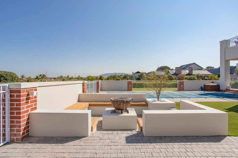 5 Bedroom Property for Sale in Val De Vie Estate Western Cape